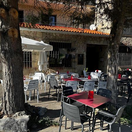 Hotel Restaurante Rio Cuervo Vega del Cadorno Εξωτερικό φωτογραφία