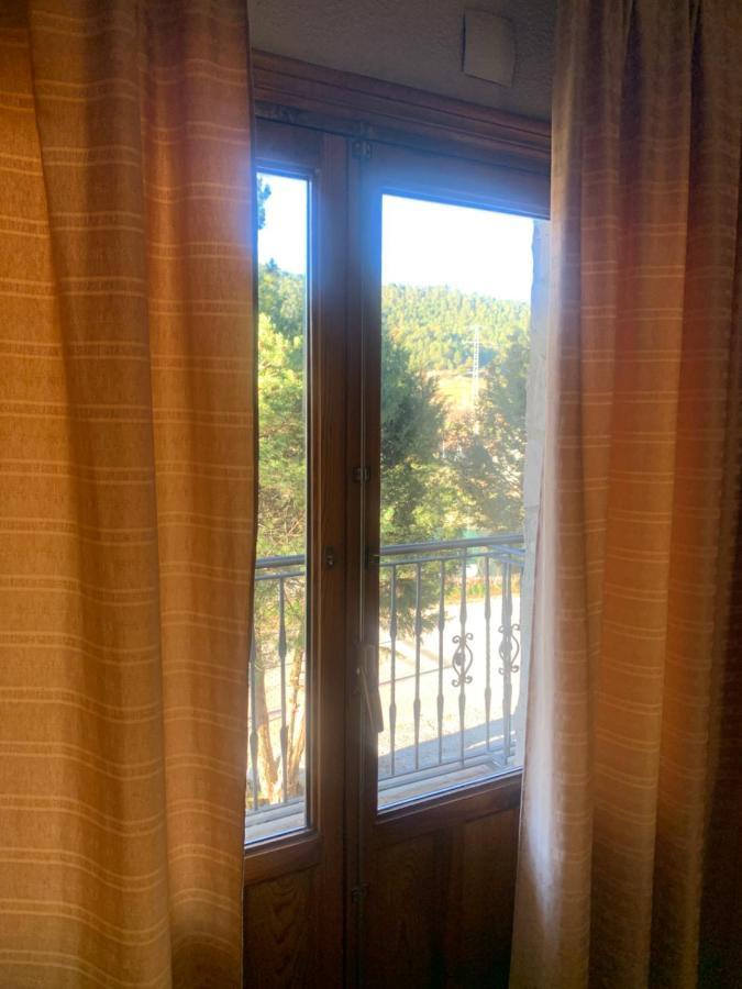 Hotel Restaurante Rio Cuervo Vega del Cadorno Εξωτερικό φωτογραφία
