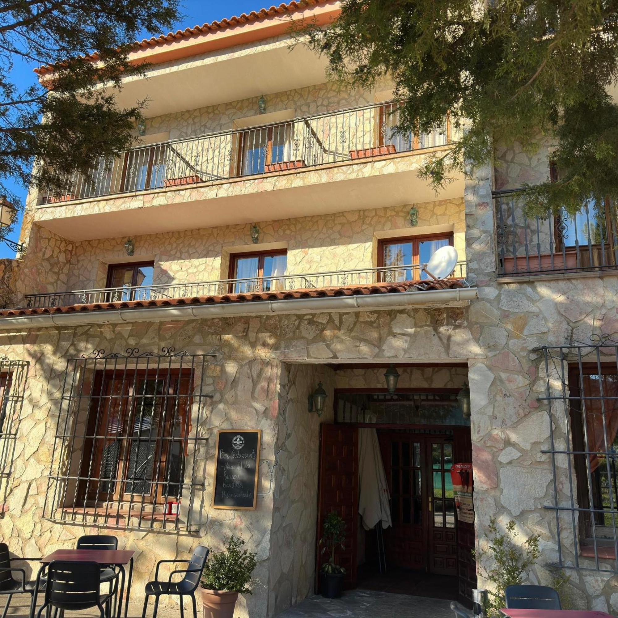 Hotel Restaurante Rio Cuervo Vega del Cadorno Εξωτερικό φωτογραφία