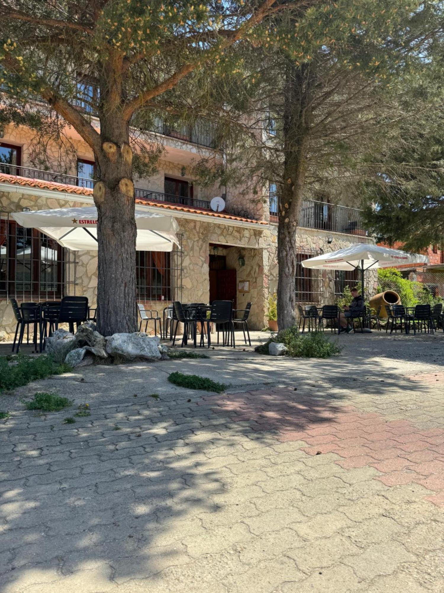 Hotel Restaurante Rio Cuervo Vega del Cadorno Εξωτερικό φωτογραφία