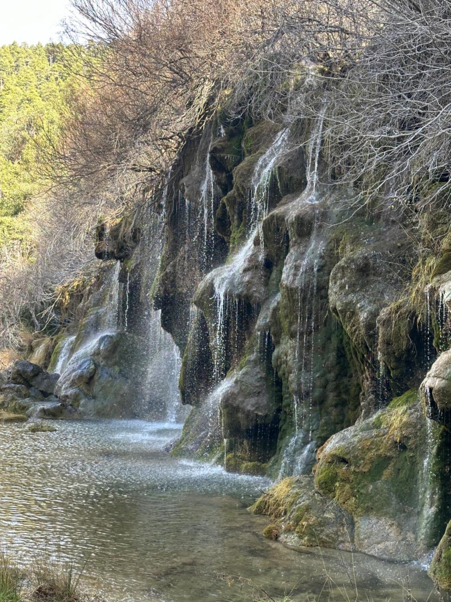 Hotel Restaurante Rio Cuervo Vega del Cadorno Εξωτερικό φωτογραφία