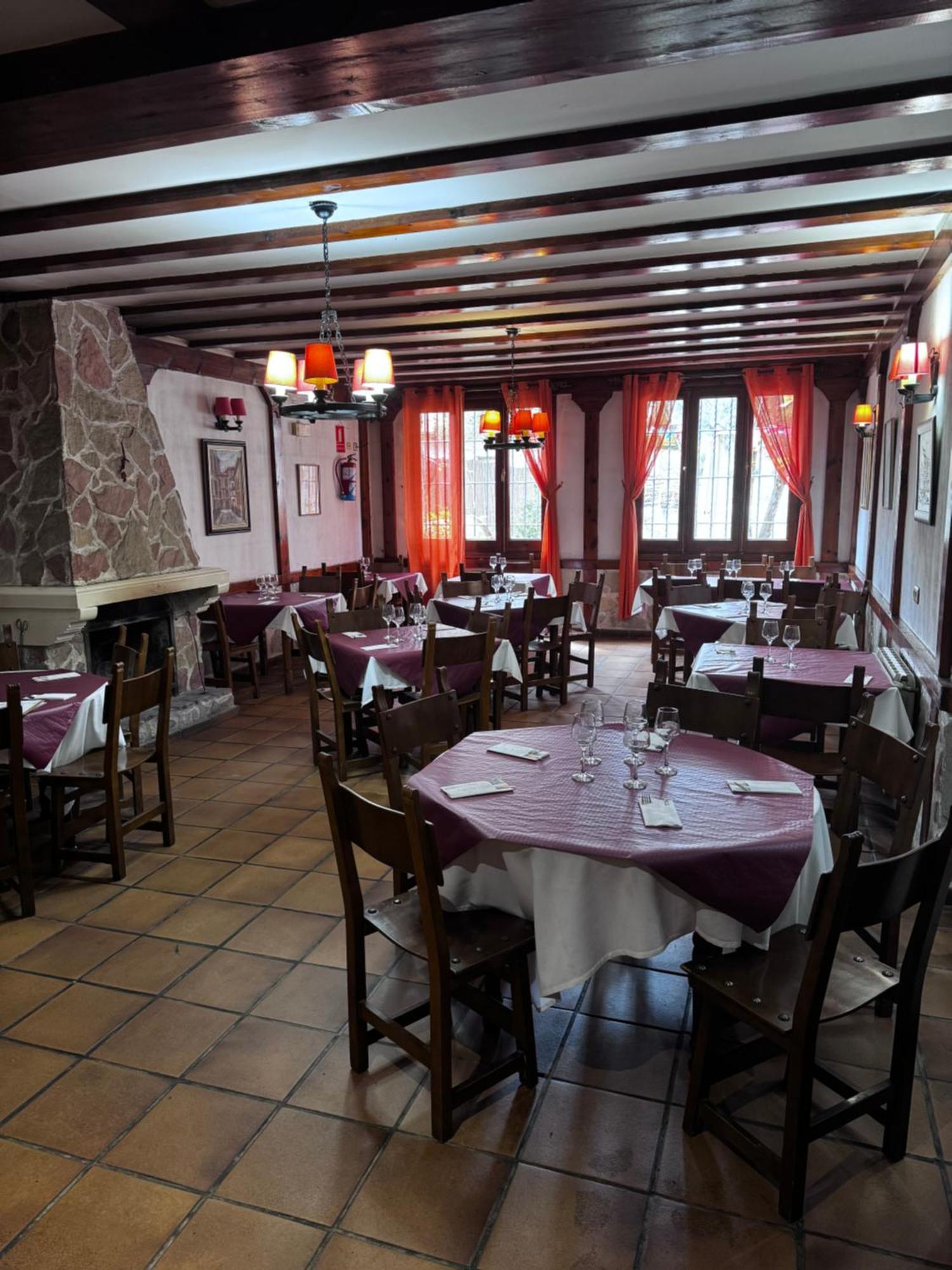 Hotel Restaurante Rio Cuervo Vega del Cadorno Εξωτερικό φωτογραφία