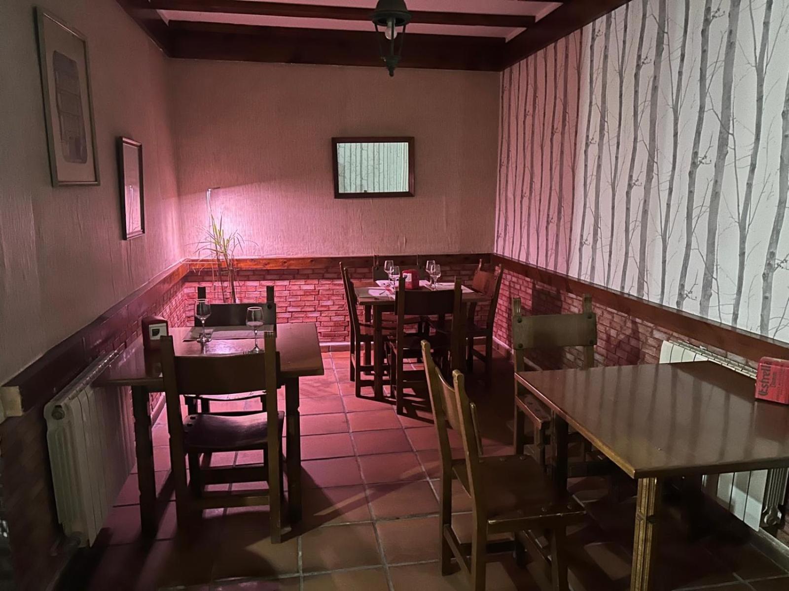 Hotel Restaurante Rio Cuervo Vega del Cadorno Εξωτερικό φωτογραφία